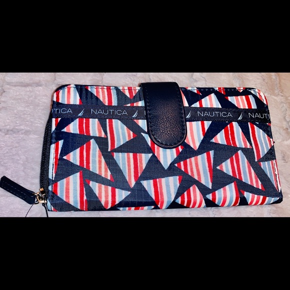 NWT Beautiful, Nautica Wallet  Make an Offer 😊 - Picture 1 of 13
